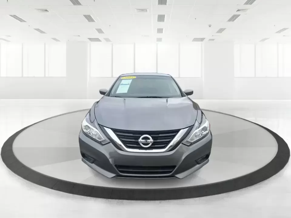 2018 Nissan Altima 2.5 SV (1N4AL3AP0JC) with an 2.5L I-4 DOHC engine, CVT transmission, located at 8750 N County Rd 25A, Piqua, OH, 45356, (937) 908-9800, 40.164391, -84.232513 - 2018 Nissan Altima 2.5 SV - Photo#7