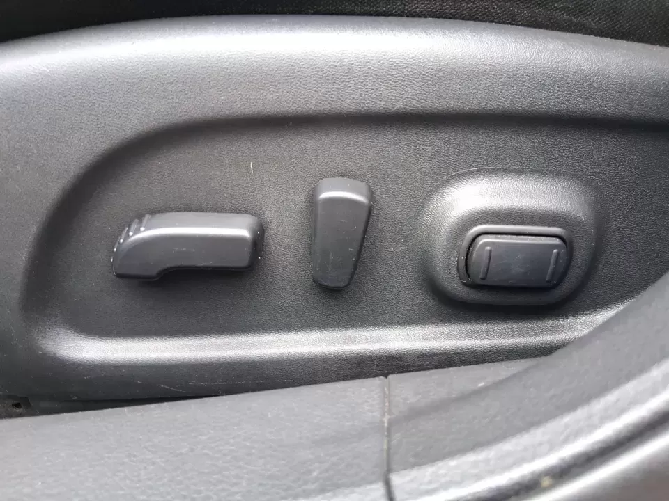 2018 Nissan Altima 2.5 SV (1N4AL3AP0JC) with an 2.5L I-4 DOHC engine, CVT transmission, located at 8750 N County Rd 25A, Piqua, OH, 45356, (937) 908-9800, 40.164391, -84.232513 - 2018 Nissan Altima 2.5 SV - Photo#17