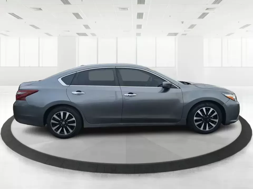 2018 Nissan Altima 2.5 SV (1N4AL3AP0JC) with an 2.5L I-4 DOHC engine, CVT transmission, located at 4508 South Dixie Dr, Moraine, OH, 45439, (937) 908-9800, 39.689976, -84.218452 - Make every mile easier-whether you're tackling a long commute down I75, running kids to practice after school, or planning a weekend day trip to the Miami County Fairgrounds. This 2018 Nissan Altima 2.5 SV in Gun Metallic is the kind of comfortable, efficient sedan that fits real-life schedules in P - Photo#1