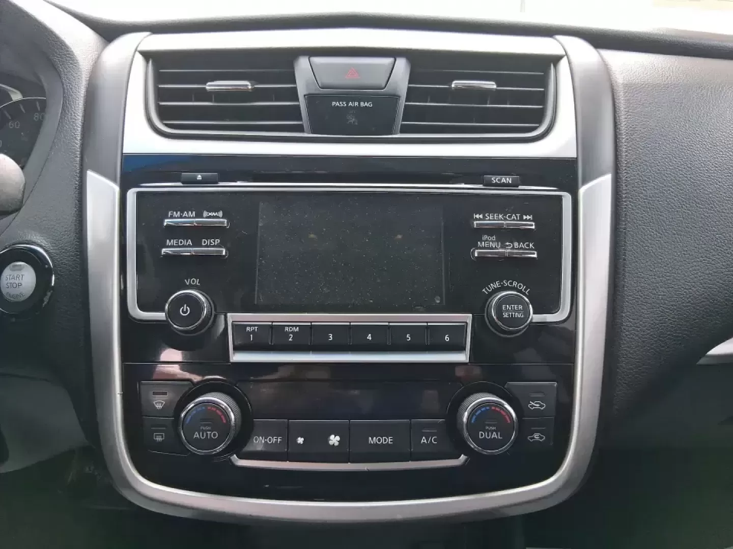 2018 Nissan Altima 2.5 SV (1N4AL3AP0JC) with an 2.5L I-4 DOHC engine, CVT transmission, located at 4508 South Dixie Dr, Moraine, OH, 45439, (937) 908-9800, 39.689976, -84.218452 - Make every mile easier-whether you're tackling a long commute down I75, running kids to practice after school, or planning a weekend day trip to the Miami County Fairgrounds. This 2018 Nissan Altima 2.5 SV in Gun Metallic is the kind of comfortable, efficient sedan that fits real-life schedules in P - Photo#13
