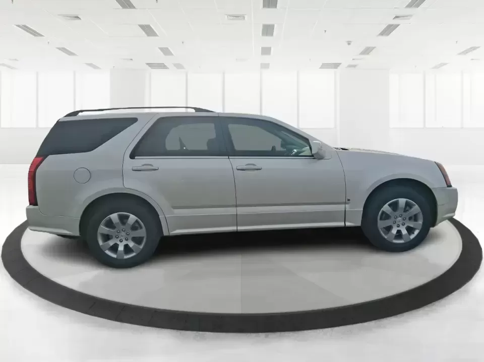 2007 Cadillac SRX V6 (1GYEE637370) with an 3.6L V-6 DOHC engine, 5-Speed Automatic Overdrive transmission, located at 8750 N County Rd 25A, Piqua, OH, 45356, (937) 908-9800, 40.164391, -84.232513 - 2007 Cadillac SRX V6 - Photo#1