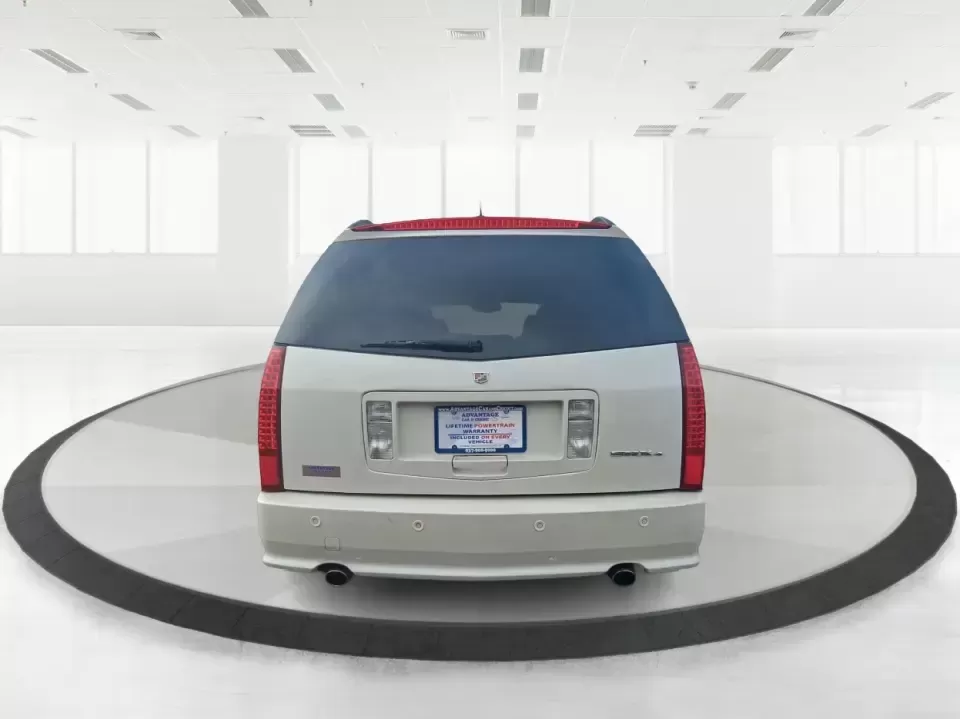 2007 Cadillac SRX V6 (1GYEE637370) with an 3.6L V-6 DOHC engine, 5-Speed Automatic Overdrive transmission, located at 8750 N County Rd 25A, Piqua, OH, 45356, (937) 908-9800, 40.164391, -84.232513 - 2007 Cadillac SRX V6 - Photo#3