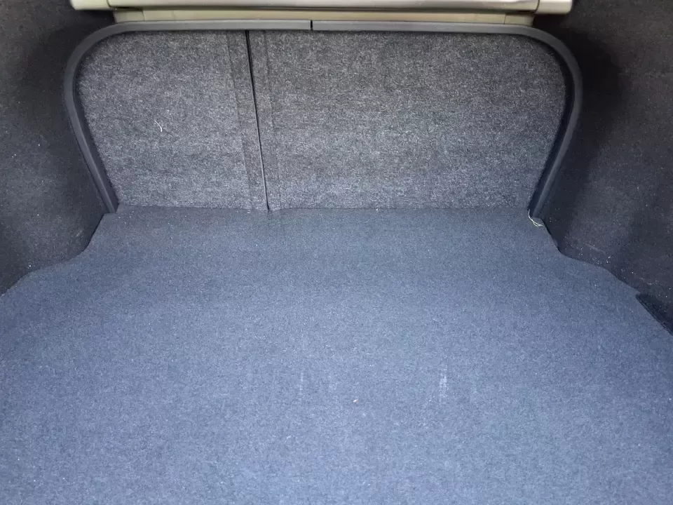 2015 Hyundai Sonata Limited (5NPE34AF5FH) with an 2.4L I-4 gasoline direct injection engine, 6-Speed Automatic transmission, located at 1184 Kauffman Ave, Fairborn, OH, 45324, (937) 908-9800, 39.807072, -84.030914 - Long commute down I675, daily runs between Wright-Patterson AFB and Beavercreek, or a weekend road trip to Yellow Springs? This 2015 Hyundai Sonata Limited is the kind of comfortable, tech-savvy sedan that fits real life in Fairborn-quiet on the highway, easy to park downtown, and loaded with premiu - Photo#12