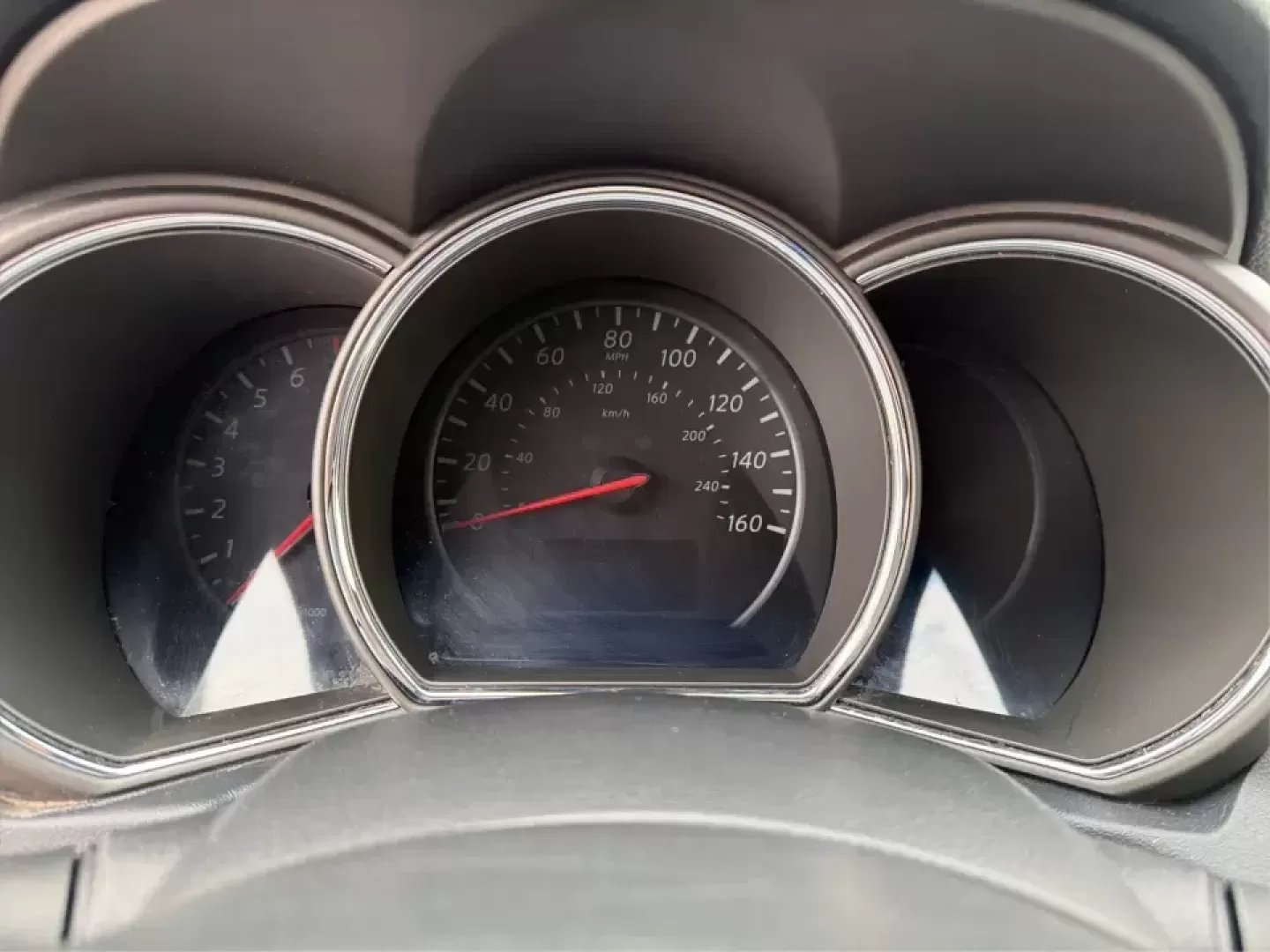 2013 Nissan Murano S (JN8AZ1MW8DW) with an 3.5L V-6 DOHC engine, Continuously Variable Transmission transmission, located at 1230 East Main St, Xenia, OH, 45385, (937) 908-9800, 39.688026, -83.910172 - Picture your next Ohio weekend: loading up the family for a day at Caesar Creek State Park, cruising out to the Greene County Fair, or tackling a long commute between Xenia, Beavercreek, and Dayton with confident comfort. This 2013 Nissan Murano S is the kind of midsize SUV that fits real life-roomy - Photo#15