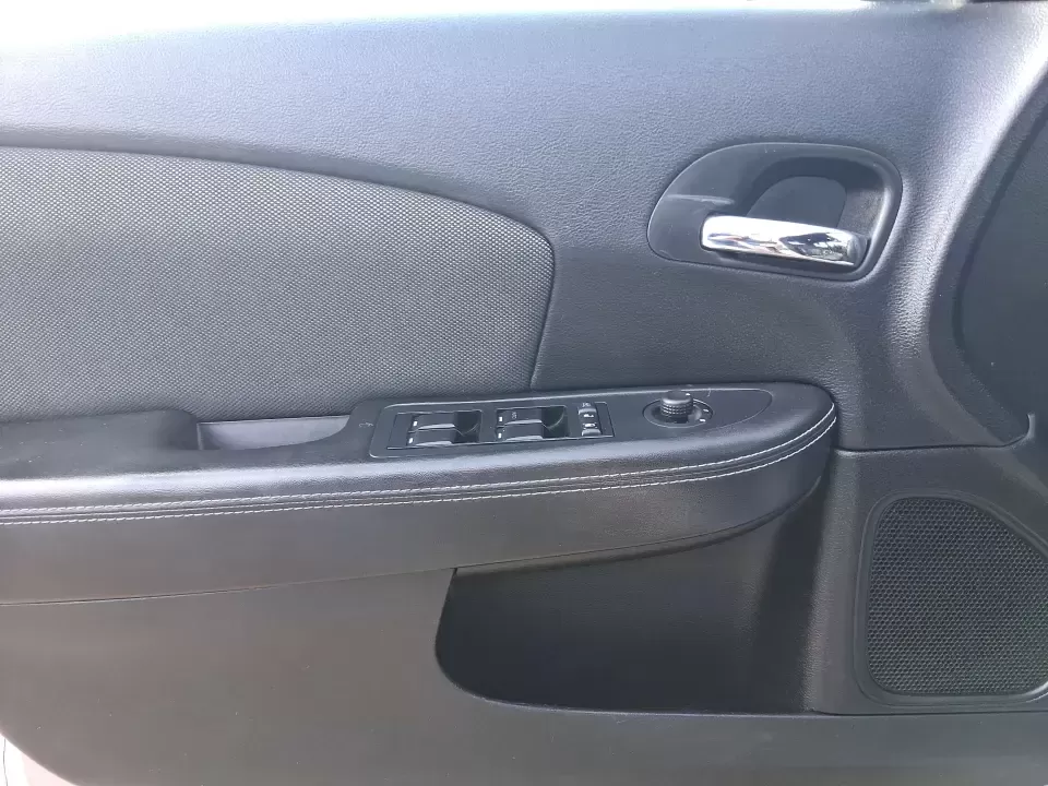 2014 Dodge Avenger SE (1C3CDZAB8EN) with an 2.4L L4 DOHC 16V engine, 4-Speed Automatic transmission, located at 1184 Kauffman Ave, Fairborn, OH, 45324, (937) 908-9800, 39.807072, -84.030914 - Picture an easy, stress-free daily commute from Moraine to downtown Dayton, with enough comfort for the school run, errands along South Dixie Drive, and the occasional weekend escape to Carillon Historical Park or a movie night near the Dayton Mall. If you want a practical sedan that fits real life- - Photo#17