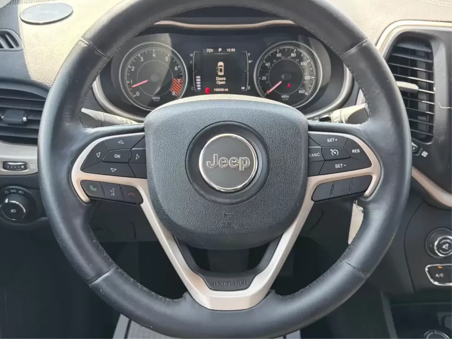 2014 Jeep Cherokee Latitude (1C4PJMCS8EW) with an 3.2L V6 DOHC 24V engine, 9-Speed Automatic transmission, located at 880 E. National Road, Vandalia, OH, 45377, (937) 908-9800, 39.891918, -84.183594 - Weekend escapes to Taylorsville MetroPark, snowy school drop-offs, or a comfortable daily commute down I75-this 2014 Jeep Cherokee Latitude is built for the Vandalia, OH lifestyle. With confident 4WD/AWD capability, a smooth 9Speed Automatic transmission, and a strong 3.2L V6 DOHC 24V engine, it's t - Photo#16