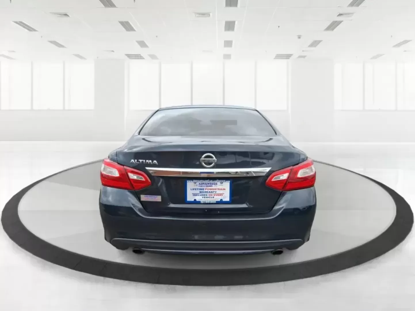 2017 Nissan Altima 2.5 S (1N4AL3AP8HC) with an 2.5L I-4 DOHC engine, CVT transmission, located at 1951 S Dayton Lakeview Rd., New Carlisle, OH, 45344, (937) 908-9800, 39.890999, -84.050255 - Need a dependable sedan that can handle the daily grind from Moraine to downtown Dayton, weekend errands around the Dayton Mall area, and the occasional road trip up I-75 without draining your budget? This 2017 Nissan Altima 2.5 S in eye-catching Storm Blue is built for real life-comfortable for lon - Photo#3