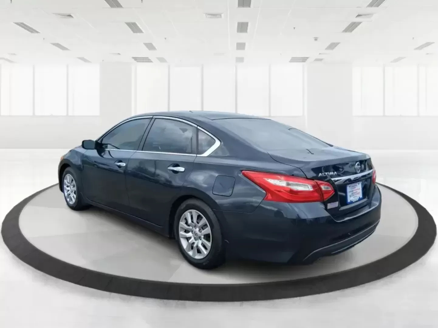 2017 Nissan Altima 2.5 S (1N4AL3AP8HC) with an 2.5L I-4 DOHC engine, CVT transmission, located at 1951 S Dayton Lakeview Rd., New Carlisle, OH, 45344, (937) 908-9800, 39.890999, -84.050255 - Need a dependable sedan that can handle the daily grind from Moraine to downtown Dayton, weekend errands around the Dayton Mall area, and the occasional road trip up I-75 without draining your budget? This 2017 Nissan Altima 2.5 S in eye-catching Storm Blue is built for real life-comfortable for lon - Photo#4