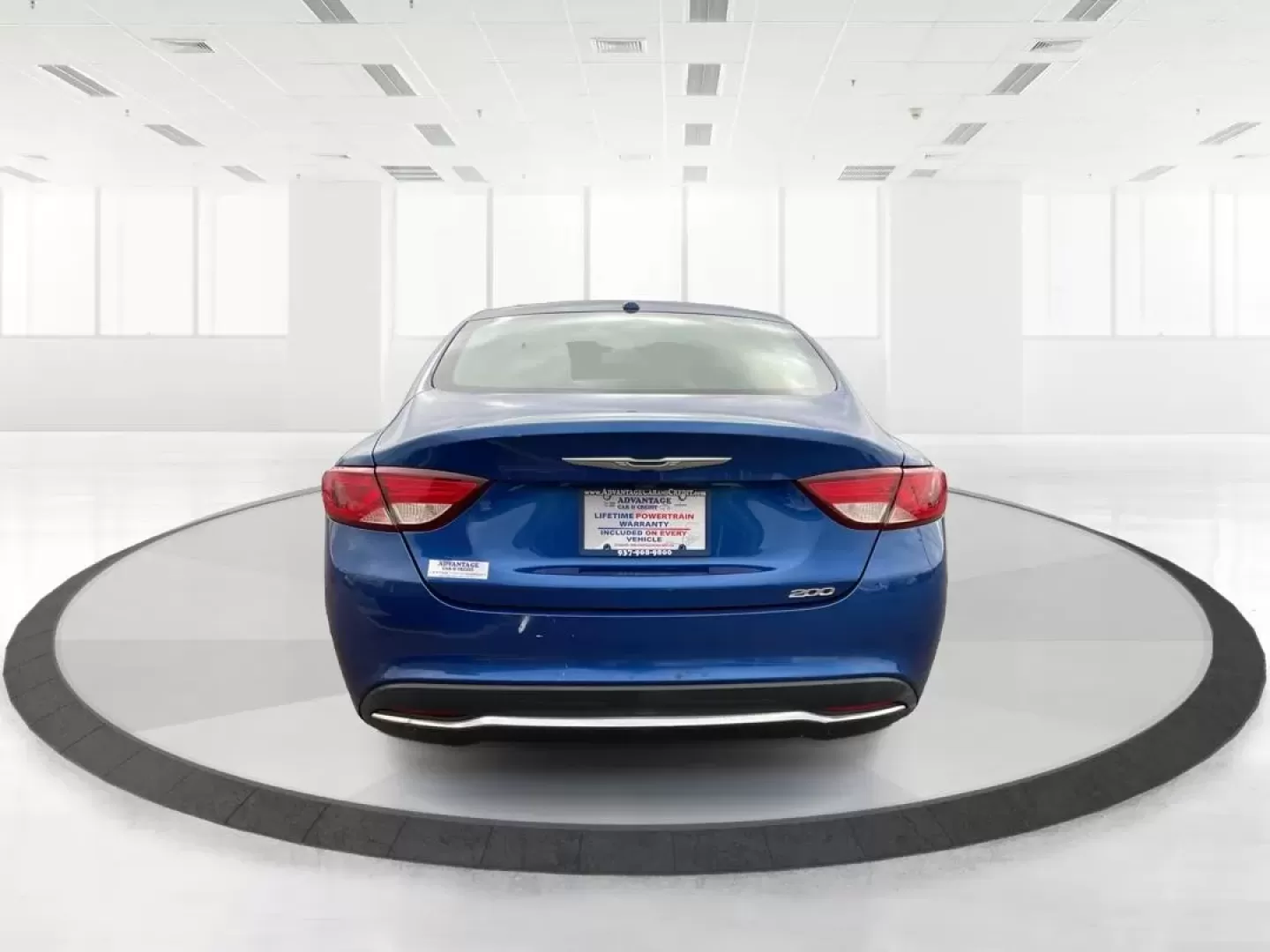 2015 Chrysler 200 Limited (1C3CCCAB9FN) with an 3.6L V-6 DOHC engine, located at 4508 South Dixie Dr, Moraine, OH, 45439, (937) 908-9800, 39.689976, -84.218452 - **Experience Comfort and Style with the 2015 Chrysler 200 Limited at Advantage Car and Credit**<br /> <br /> Are you in the market for a dependable sedan that suits both your daily commute and weekend adventures? Look no further! The 2015 Chrysler 200 Limited is the perfect blend of style, performan - Photo#3