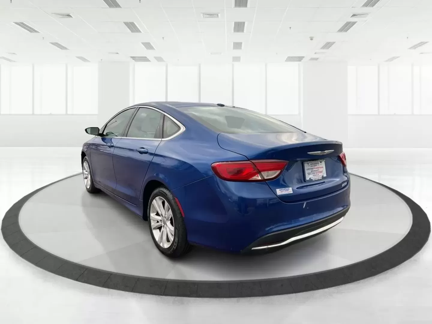 2015 Chrysler 200 Limited (1C3CCCAB9FN) with an 3.6L V-6 DOHC engine, located at 4508 South Dixie Dr, Moraine, OH, 45439, (937) 908-9800, 39.689976, -84.218452 - **Experience Comfort and Style with the 2015 Chrysler 200 Limited at Advantage Car and Credit**<br /> <br /> Are you in the market for a dependable sedan that suits both your daily commute and weekend adventures? Look no further! The 2015 Chrysler 200 Limited is the perfect blend of style, performan - Photo#4