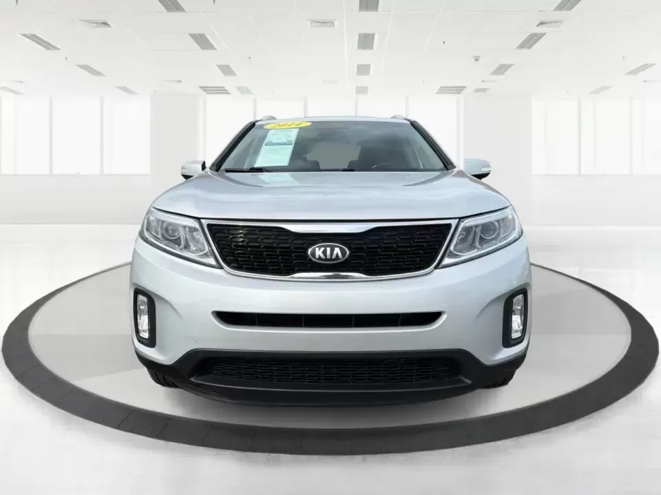 2014 Kia Sorento LX V6 (5XYKTDA74EG) with an Lambda II 3.3L V-6 gasoline direct injection engine, 6-Speed Automatic transmission, located at 4508 South Dixie Dr, Moraine, OH, 45439, (937) 908-9800, 39.689976, -84.218452 - Picture your next Ohio weekend: the kids loaded up for a day at Johnston Farm and Indian Agency, groceries stowed for the week, and enough power on tap to handle I75 merges without breaking a sweat. This 2014 Kia Sorento LX V6 in Bright Silver is the kind of do-it-all SUV that fits real life in Pi - Photo#7