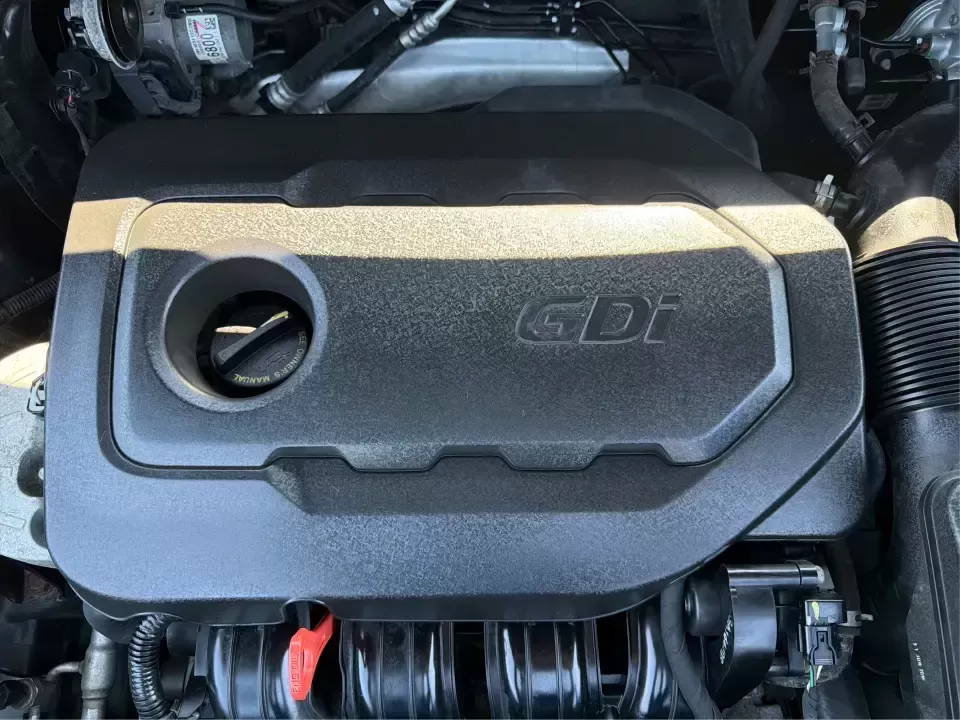 2017 Kia Sorento 2.4L L (5XYPG4A33HG) with an 2.4L I-4 gasoline direct injection engine, 6A transmission, located at 1184 Kauffman Ave, Fairborn, OH, 45324, (937) 908-9800, 39.807072, -84.030914 - Make every day easier-school drop-offs, long commutes to Wright-Patterson AFB, and weekend getaways to John Bryan State Park all feel more comfortable in an SUV that's built for real life. This **2017 Kia Sorento 2.4L L** in **Ebony Black** is a smart fit for growing families, busy professionals, an - Photo#11