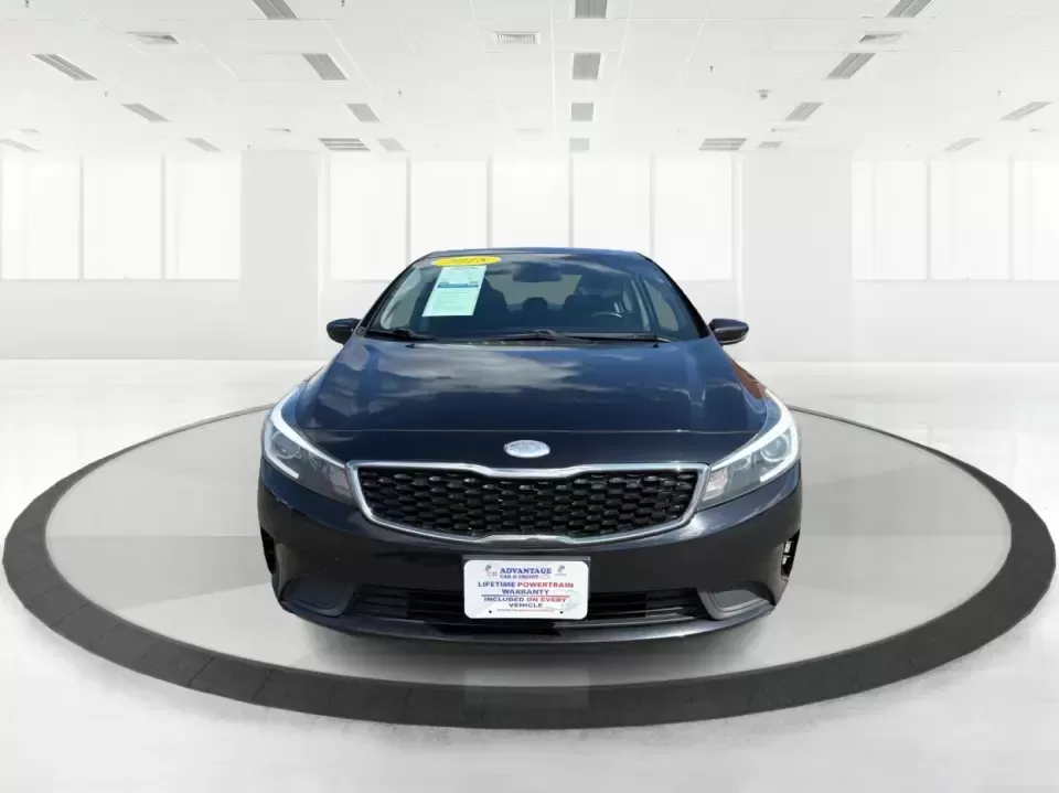 2018 Kia Forte LX (3KPFK4A79JE) with an 2L I-4 DOHC engine, 6M transmission, located at 1230 East Main St, Xenia, OH, 45385, (937) 908-9800, 39.688026, -83.910172 - Need a dependable commuter that's easy to park downtown, comfortable for I-75 and SR-725 traffic, and still stylish enough for dinner in the Dayton area? This 2018 Kia Forte LX in Aurora Black is a smart, budget-friendly sedan that fits real life in Moraine, OH-whether you're stacking miles for work - Photo#7