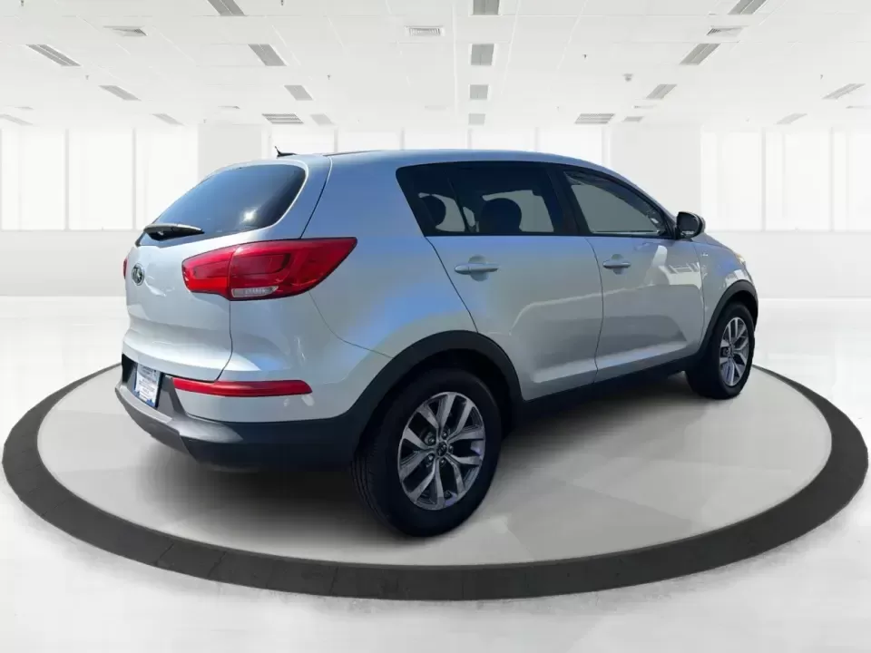 2014 Kia Sportage LX (KNDPBCAC6E7) with an 2.4L V6 DOHC 24V engine, 6-Speed Automatic transmission, located at 1230 East Main St, Xenia, OH, 45385, (937) 908-9800, 39.688026, -83.910172 - **Adventure Awaits: 2014 Kia Sportage LX Ready for Your Next Journey!**<br /> <br /> Are you in search of a reliable vehicle that combines style, comfort, and versatility? Look no further than this 2014 Kia Sportage LX, perfect for weekend getaways, family road trips, or daily commutes. This crossov - Photo#2
