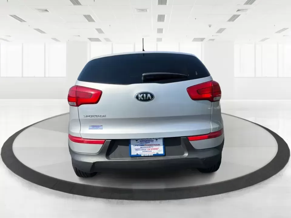 2014 Kia Sportage LX (KNDPBCAC6E7) with an 2.4L V6 DOHC 24V engine, 6-Speed Automatic transmission, located at 1230 East Main St, Xenia, OH, 45385, (937) 908-9800, 39.688026, -83.910172 - **Adventure Awaits: 2014 Kia Sportage LX Ready for Your Next Journey!**<br /> <br /> Are you in search of a reliable vehicle that combines style, comfort, and versatility? Look no further than this 2014 Kia Sportage LX, perfect for weekend getaways, family road trips, or daily commutes. This crossov - Photo#3