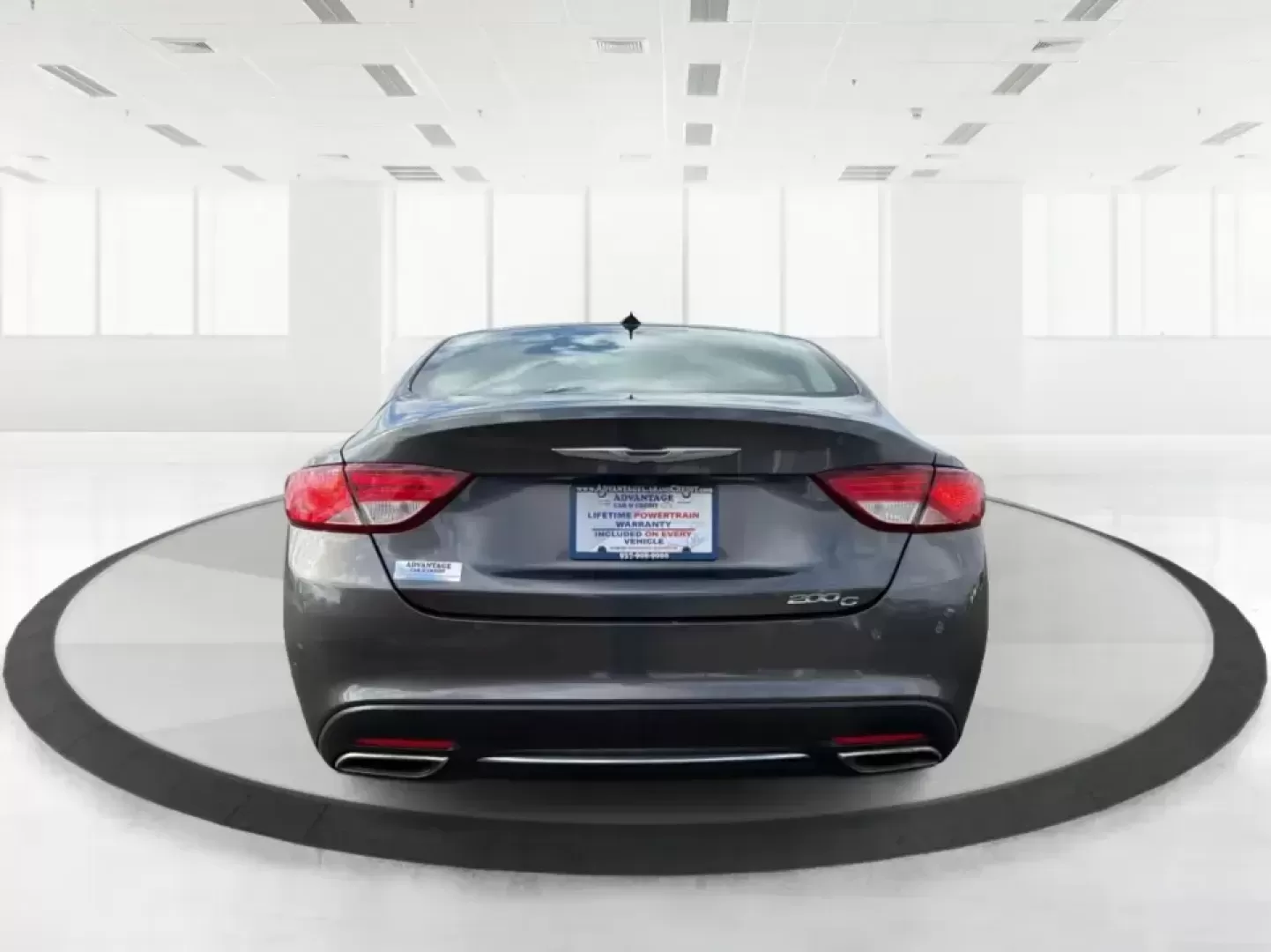 2015 Chrysler 200 C (1C3CCCCG7FN) with an 3.6L V6 DOHC 24V FFV engine, 9-Speed Automatic transmission, located at 880 E. National Road, Vandalia, OH, 45377, (937) 908-9800, 39.891918, -84.183594 - Set up for real life in the Miami Valley-school drop-offs, a long commute down I75, and comfortable weekend getaways-this 2015 Chrysler 200 C is the kind of midsize sedan that fits a busy schedule without feeling basic. With its smooth ride, strong V6 power, and upscale comfort features, it's a smar - Photo#3