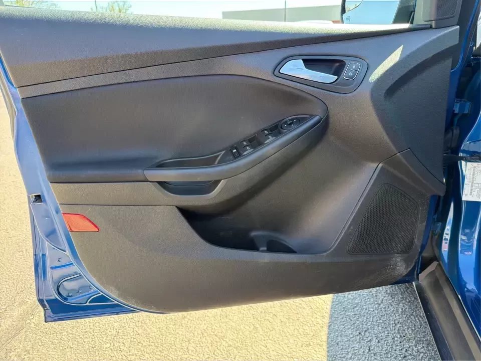 2018 Ford Focus SE (1FADP3FE5JL) with an 1.0L L3 engine, Automatic transmission, located at 1230 East Main St, Xenia, OH, 45385, (937) 908-9800, 39.688026, -83.910172 - Need a smart, budget-friendly commuter that's easy to live with all week and still ready for a spontaneous weekend escape? This 2018 Ford Focus SE sedan in eye-catching Lightning Blue Metallic is a practical pick for daily drives to Dayton, school drop-offs, and quick errands around Xenia-while keep - Photo#19