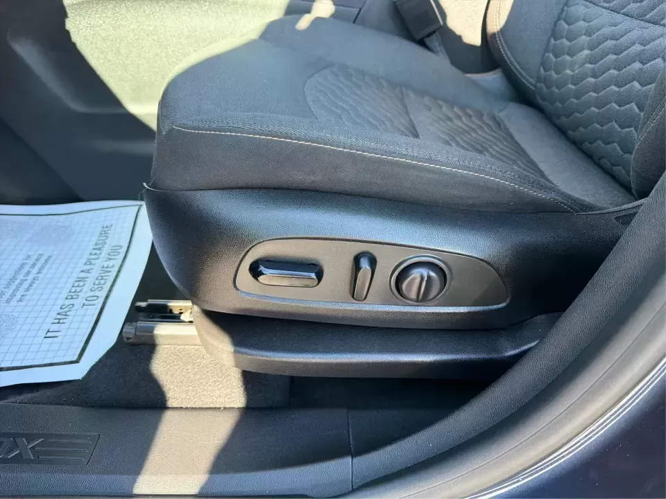 2018 Chevrolet Equinox LT (3GNAXSEV1JL) with an 1.5L I-4 gasoline direct injection engine, 6A transmission, located at 8750 N County Rd 25A, Piqua, OH, 45356, (937) 908-9800, 40.164391, -84.232513 - Picture your next Ohio road trip: a comfortable SUV loaded with gear, the kids settled in, and the confidence to keep going when the weather turns or the route heads off the main road. This 2018 Chevrolet Equinox LT in Storm Blue Metallic is built for real life in and around Piqua-whether you're com - Photo#18