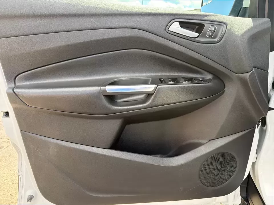 2018 Ford Escape SE (1FMCU0GD2JU) with an 1.5L L4 DOHC 16V engine, 6A transmission, located at 1951 S Dayton Lakeview Rd., New Carlisle, OH, 45344, (937) 908-9800, 39.890999, -84.050255 - Picture your next easy-to-live-with SUV: something that handles weekday commutes down I70, last-minute grocery runs near Brandt Pike, and weekend getaways to Buck Creek State Park without draining your budget. This 2018 Ford Escape SE is built for real life in Clark County-comfortable, efficient, an - Photo#18