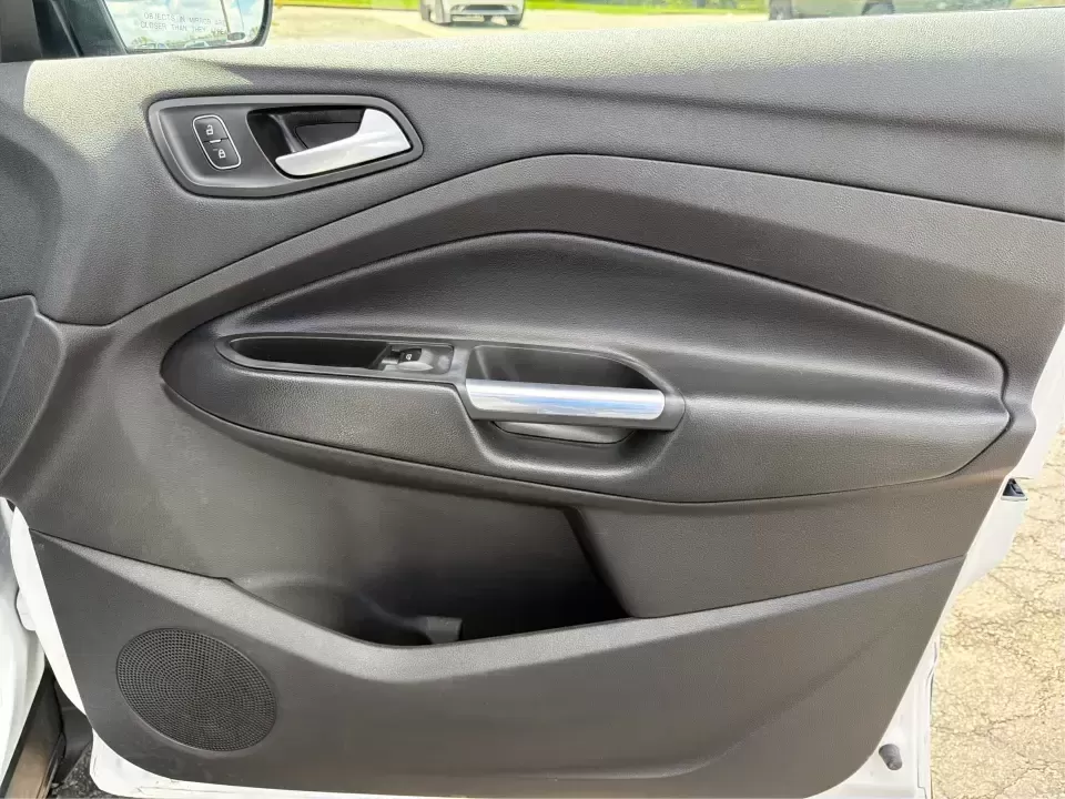 2018 Ford Escape SE (1FMCU0GD2JU) with an 1.5L L4 DOHC 16V engine, 6A transmission, located at 1951 S Dayton Lakeview Rd., New Carlisle, OH, 45344, (937) 908-9800, 39.890999, -84.050255 - Picture your next easy-to-live-with SUV: something that handles weekday commutes down I70, last-minute grocery runs near Brandt Pike, and weekend getaways to Buck Creek State Park without draining your budget. This 2018 Ford Escape SE is built for real life in Clark County-comfortable, efficient, an - Photo#19