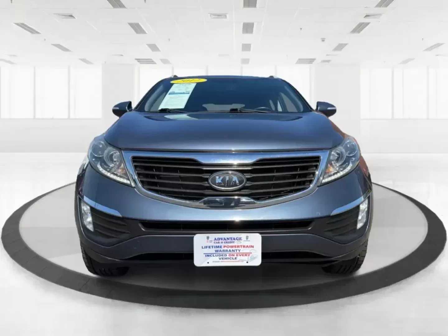 2012 Kia Sportage EX (KNDPC3A28C7) with an 2.4L I-4 DOHC engine, 6-Speed Automatic transmission, located at 880 E. National Road, Vandalia, OH, 45377, (937) 908-9800, 39.891918, -84.183594 - Picture your next week done right: an easy commute down I75, quick school drop-offs, a grocery run in the rain, and a spontaneous weekend trip to Taylorsville MetroPark-all in a compact SUV that feels comfortable, confident, and practical. This 2012 Kia Sportage EX in Twilight Blue is a smart fit fo - Photo#7