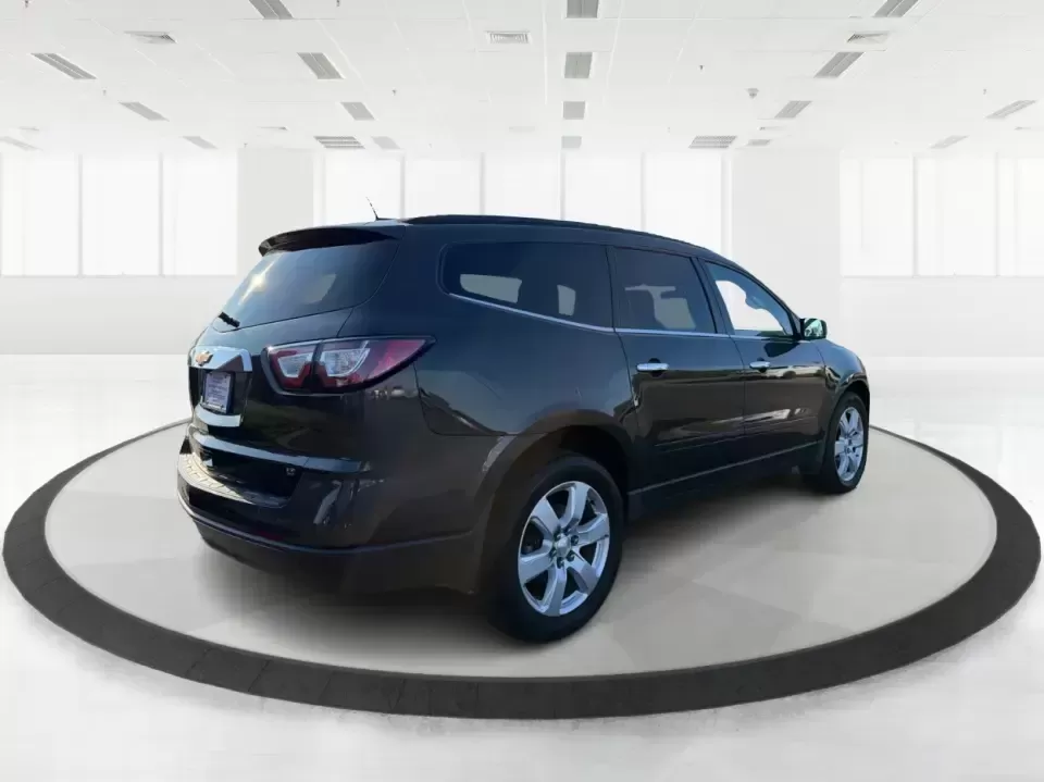 2017 Chevrolet Traverse 1LT (1GNKRGKD6HJ) with an 3.6L V-6 gasoline direct injection engine, 6A transmission, located at 8750 N County Rd 25A, Piqua, OH, 45356, (937) 908-9800, 40.164391, -84.232513 - Road trips to Indian Lake, busy school mornings, and comfortable daily commutes down I75 are exactly what this SUV was built for. If you need a three-row family hauler that still feels confident and composed on Ohio back roads, this **2017 Chevrolet Traverse 1LT** in **Tungsten Metallic** delivers t - Photo#2