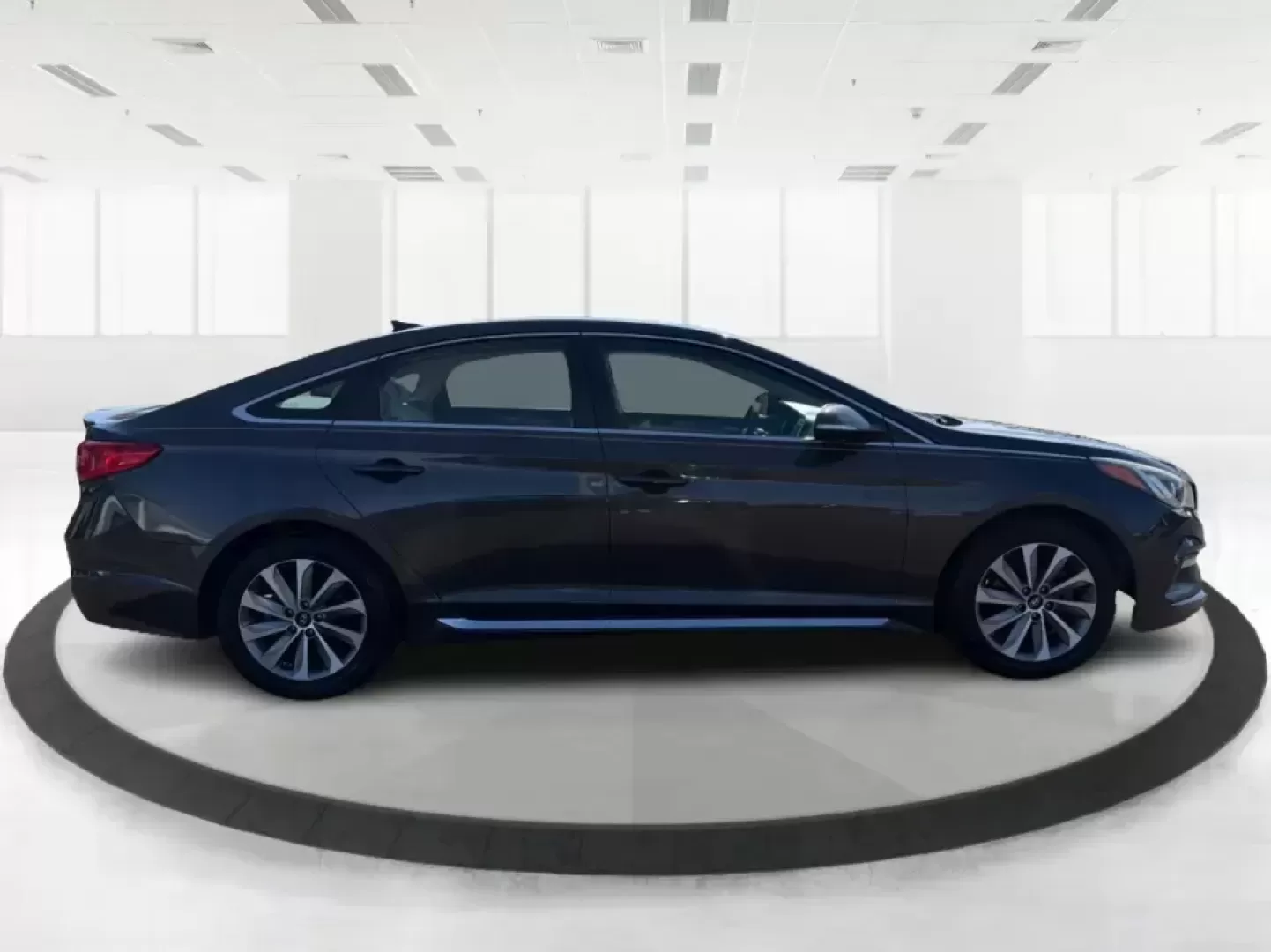 2017 Hyundai Sonata Sport (5NPE34AF8HH) with an 2.4L I-4 gasoline direct injection engine, 6A transmission, located at 8750 N County Rd 25A, Piqua, OH, 45356, (937) 908-9800, 40.164391, -84.232513 - Picture a sedan that makes everyday life easier-smooth for the I75 commute, comfortable for school drop-offs, and efficient enough for weekend runs to downtown Piqua or a quick escape to the parks and trails around Miami County. This 2017 Hyundai Sonata Sport is built for real-world driving: practic - Photo#1