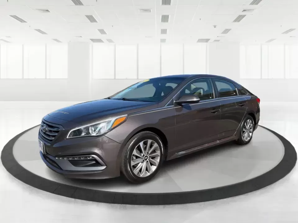 2017 Hyundai Sonata Sport (5NPE34AF8HH) with an 2.4L I-4 gasoline direct injection engine, 6A transmission, located at 8750 N County Rd 25A, Piqua, OH, 45356, (937) 908-9800, 40.164391, -84.232513 - Picture a sedan that makes everyday life easier-smooth for the I75 commute, comfortable for school drop-offs, and efficient enough for weekend runs to downtown Piqua or a quick escape to the parks and trails around Miami County. This 2017 Hyundai Sonata Sport is built for real-world driving: practic - Photo#8