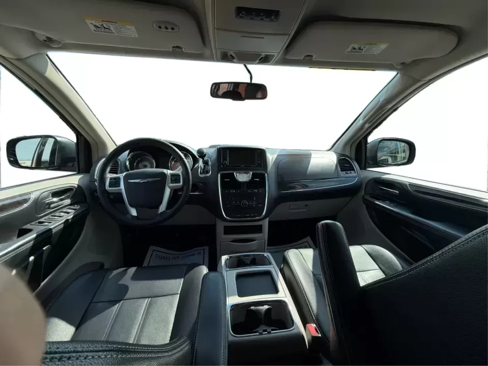 2016 Chrysler Town and Country Touring (2C4RC1BGXGR) with an Pentastar 3.6L V-6 DOHC engine, 6A transmission, located at 1184 Kauffman Ave, Fairborn, OH, 45324, (937) 908-9800, 39.807072, -84.030914 - Life gets busy fast-school drop-offs, long commutes, weekend tournaments, and the occasional road trip to reset. The 2016 Chrysler Town and Country Touring is built for that real-life rhythm, giving you minivan practicality with comfort features that make every mile easier. Finished in Brilliant B - Photo#22