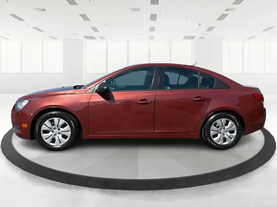 2013 Chevrolet Cruze LS Auto (1G1PA5SG2D7) with an ECOTEC 1.8L I-4 DOHC engine, 6-Speed Automatic transmission, located at 1230 East Main St, Xenia, OH, 45385, (937) 908-9800, 39.688026, -83.910172 - Need a dependable commuter that sips fuel, fits into tight downtown parking, and still feels comfortable for weekend errands and road trips? This 2013 Chevrolet Cruze LS Auto is a smart, budget-friendly sedan for life in and around Xenia-whether you're commuting toward Dayton, heading to Wright-Patt - Photo#5