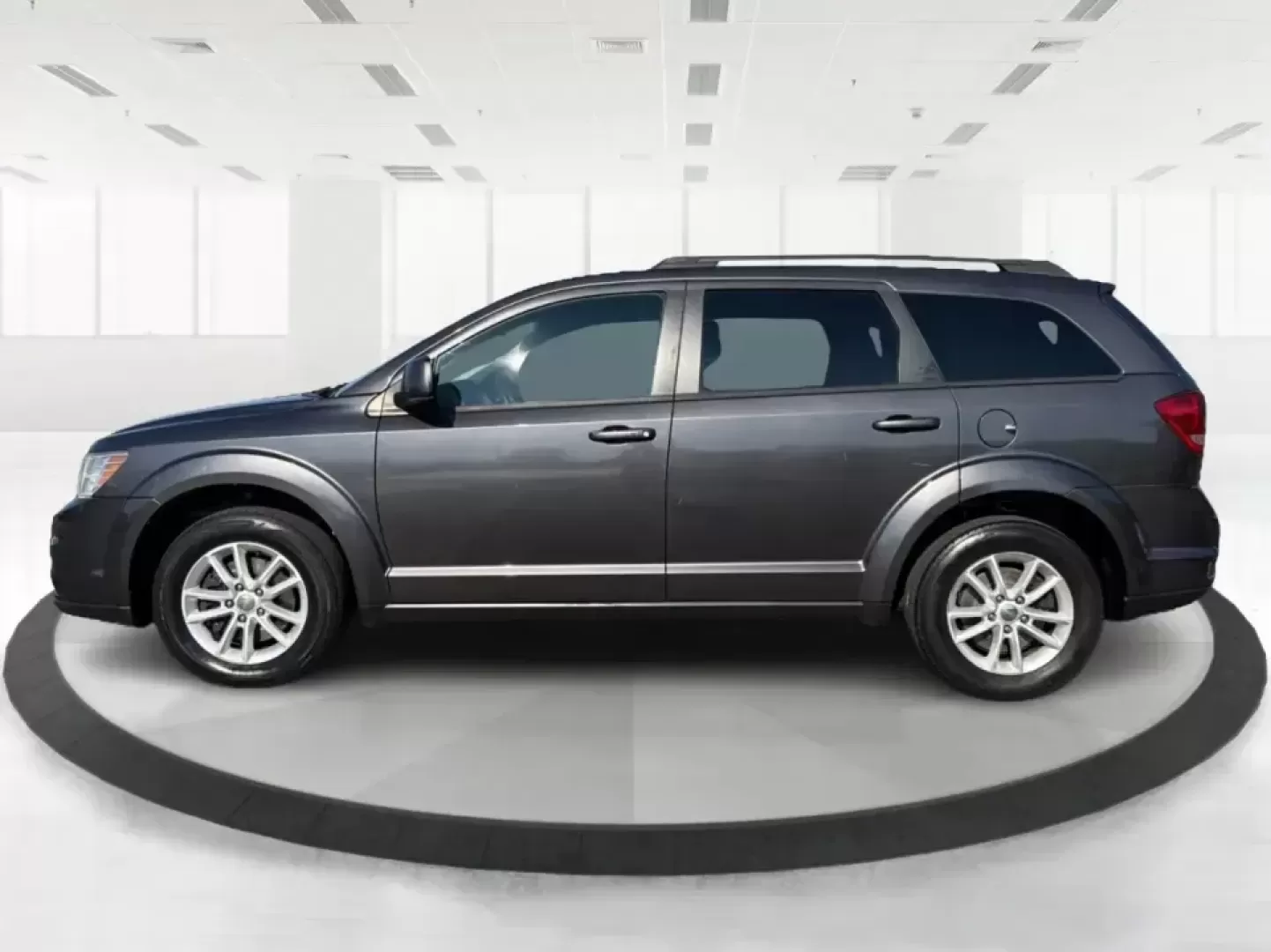 2016 Dodge Journey SXT (3C4PDCBG4GT) with an 3.6L V6 DOHC 24V engine, 4-Speed Automatic transmission, located at 8750 N County Rd 25A, Piqua, OH, 45356, (937) 908-9800, 40.164391, -84.232513 - Pack up the kids, load the snacks, and point the GPS toward your next weekend getaway-this 2016 Dodge Journey SXT is the kind of SUV that fits real life in West Central Ohio. Whether you're juggling school drop-offs, commuting up I75, or planning a day trip to Charleston Falls Preserve, the Journey - Photo#5