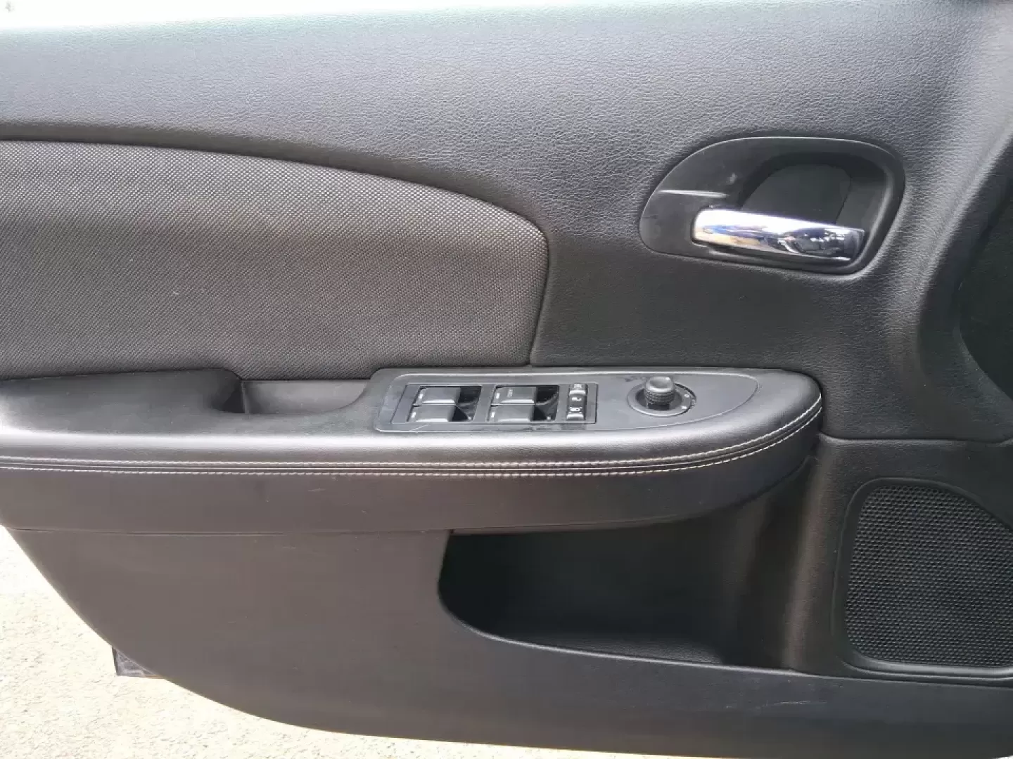2014 Dodge Avenger SE (1C3CDZAG6EN) with an 3.6L V6 DOHC 24V FFV engine, 6-Speed Automatic transmission, located at 880 E. National Road, Vandalia, OH, 45377, (937) 908-9800, 39.891918, -84.183594 - Need a dependable commuter that still feels fun on I75, roomy enough for family errands, and confident for weekend drives to the National Museum of the U.S. Air Force? This 2014 Dodge Avenger SE in eye-catching True Blue Pearlcoat delivers the kind of real-world versatility Vandalia drivers want-com - Photo#17