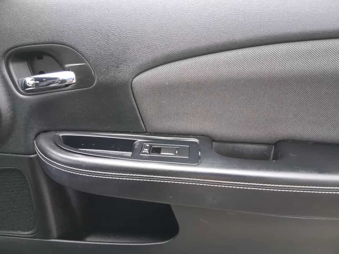 2014 Dodge Avenger SE (1C3CDZAG6EN) with an 3.6L V6 DOHC 24V FFV engine, 6-Speed Automatic transmission, located at 880 E. National Road, Vandalia, OH, 45377, (937) 908-9800, 39.891918, -84.183594 - Need a dependable commuter that still feels fun on I75, roomy enough for family errands, and confident for weekend drives to the National Museum of the U.S. Air Force? This 2014 Dodge Avenger SE in eye-catching True Blue Pearlcoat delivers the kind of real-world versatility Vandalia drivers want-com - Photo#18