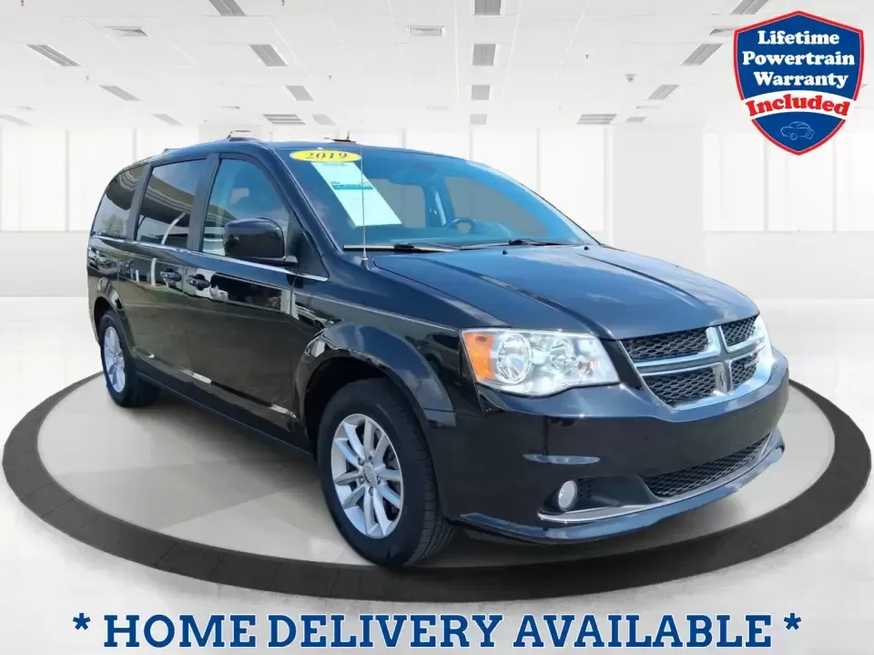 2019 Dodge Grand Caravan SXT (2C4RDGCG0KR) with an Pentastar 3.6L V-6 DOHC engine, 6A transmission, located at 880 E. National Road, Vandalia, OH, 45377, (937) 908-9800, 39.891918, -84.183594 - Load up the kids, the groceries, the sports gear, and still have room for a weekend road trip-this 2019 Dodge Grand Caravan SXT is built for real life in Vandalia. If your days include school drop-offs, long commutes down I-75, or quick runs along E. National Road, this spacious passenger van delive - Photo#0