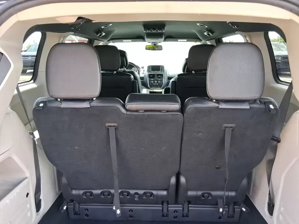 2019 Dodge Grand Caravan SXT (2C4RDGCG0KR) with an Pentastar 3.6L V-6 DOHC engine, 6A transmission, located at 880 E. National Road, Vandalia, OH, 45377, (937) 908-9800, 39.891918, -84.183594 - Load up the kids, the groceries, the sports gear, and still have room for a weekend road trip-this 2019 Dodge Grand Caravan SXT is built for real life in Vandalia. If your days include school drop-offs, long commutes down I-75, or quick runs along E. National Road, this spacious passenger van delive - Photo#12