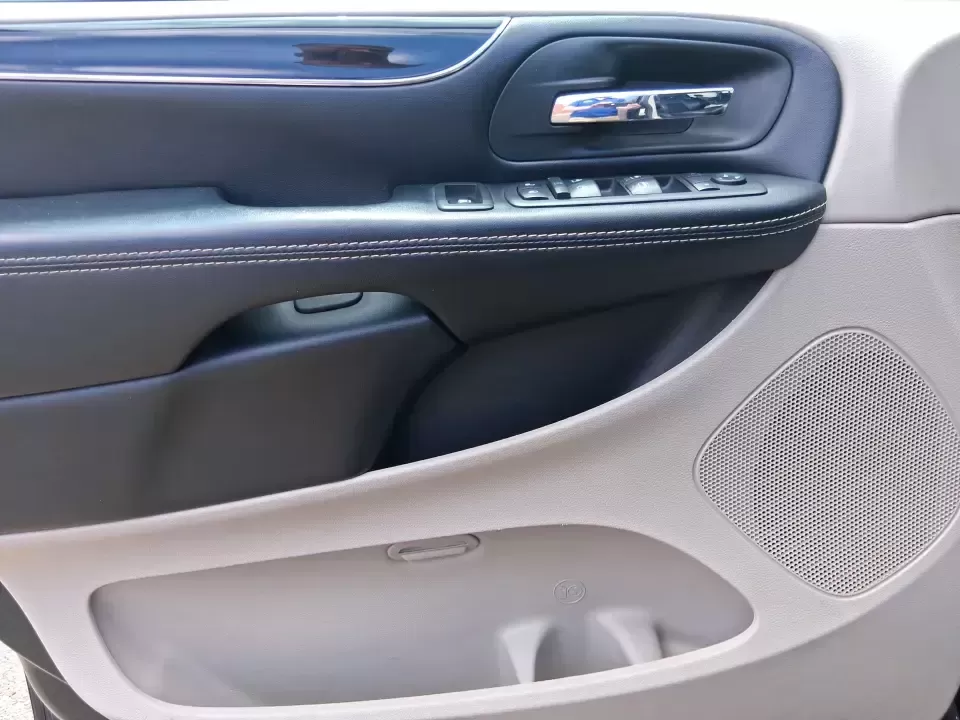 2019 Dodge Grand Caravan SXT (2C4RDGCG0KR) with an Pentastar 3.6L V-6 DOHC engine, 6A transmission, located at 880 E. National Road, Vandalia, OH, 45377, (937) 908-9800, 39.891918, -84.183594 - Load up the kids, the groceries, the sports gear, and still have room for a weekend road trip-this 2019 Dodge Grand Caravan SXT is built for real life in Vandalia. If your days include school drop-offs, long commutes down I-75, or quick runs along E. National Road, this spacious passenger van delive - Photo#19