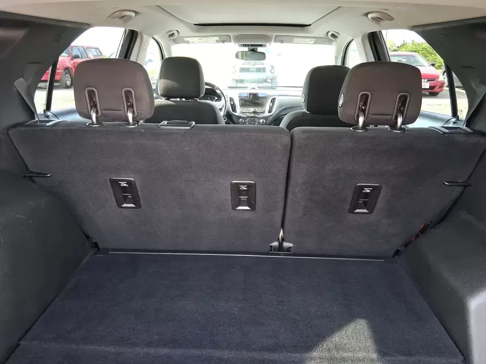 2018 Chevrolet Equinox LT (3GNAXSEV7JS) with an 1.5L I-4 gasoline direct injection engine, 6A transmission, located at 880 E. National Road, Vandalia, OH, 45377, (937) 908-9800, 39.891918, -84.183594 - Picture your next week: school drop-offs, a long commute up I-75, a grocery run through Vandalia, and a weekend escape to Taylorsville MetroPark-all handled in one comfortable, confidence-inspiring SUV. This 2018 Chevrolet Equinox LT in Nightfall Gray Metallic is built for real life, giving busy fam - Photo#12