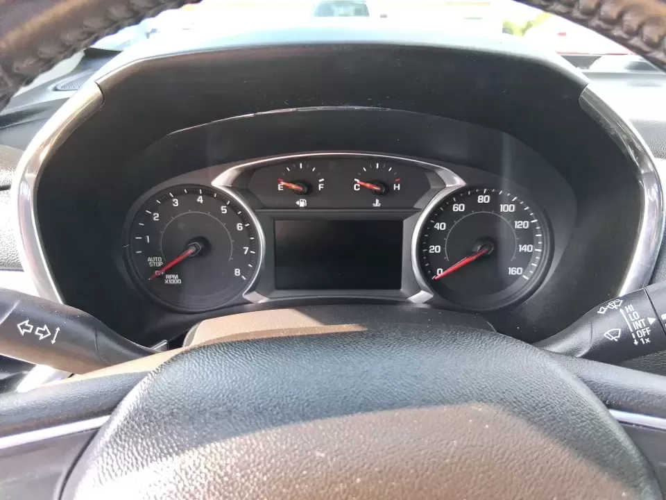 2018 Chevrolet Equinox LT (3GNAXSEV7JS) with an 1.5L I-4 gasoline direct injection engine, 6A transmission, located at 880 E. National Road, Vandalia, OH, 45377, (937) 908-9800, 39.891918, -84.183594 - Picture your next week: school drop-offs, a long commute up I-75, a grocery run through Vandalia, and a weekend escape to Taylorsville MetroPark-all handled in one comfortable, confidence-inspiring SUV. This 2018 Chevrolet Equinox LT in Nightfall Gray Metallic is built for real life, giving busy fam - Photo#15