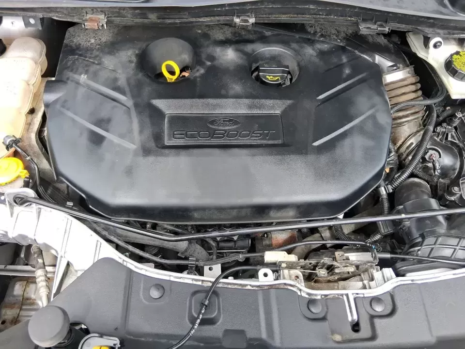 2015 Ford Escape SE (1FMCU9G91FU) with an 2.0L L4 DOHC 16V engine, 6-Speed Automatic transmission, located at 880 E. National Road, Vandalia, OH, 45377, (937) 908-9800, 39.891918, -84.183594 - Weekend getaways to Englewood MetroPark, snowy commutes down I75, and everyday school-and-grocery runs all feel easier when you've got an SUV that's sized right, confident in bad weather, and comfortable for the long haul. This **2015 Ford Escape SE 4WD** in **Ingot Silver** is a smart pick for driv - Photo#11