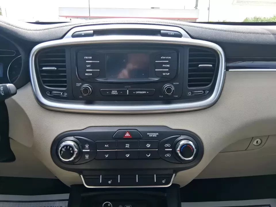 2016 Kia Sorento 2.4L LX (5XYPGDA34GG) with an 2.4L I-4 gasoline direct injection engine, 6-Speed Automatic transmission, located at 880 E. National Road, Vandalia, OH, 45377, (937) 908-9800, 39.891918, -84.183594 - Ready for school drop-offs, I-75 commutes, and spontaneous weekend getaways to the Dayton area-this 2016 Kia Sorento LX is the kind of SUV that fits real life. With confident AWD capability, flexible seating, and everyday comfort, it's a smart pick for growing families, shift workers with long drive - Photo#13