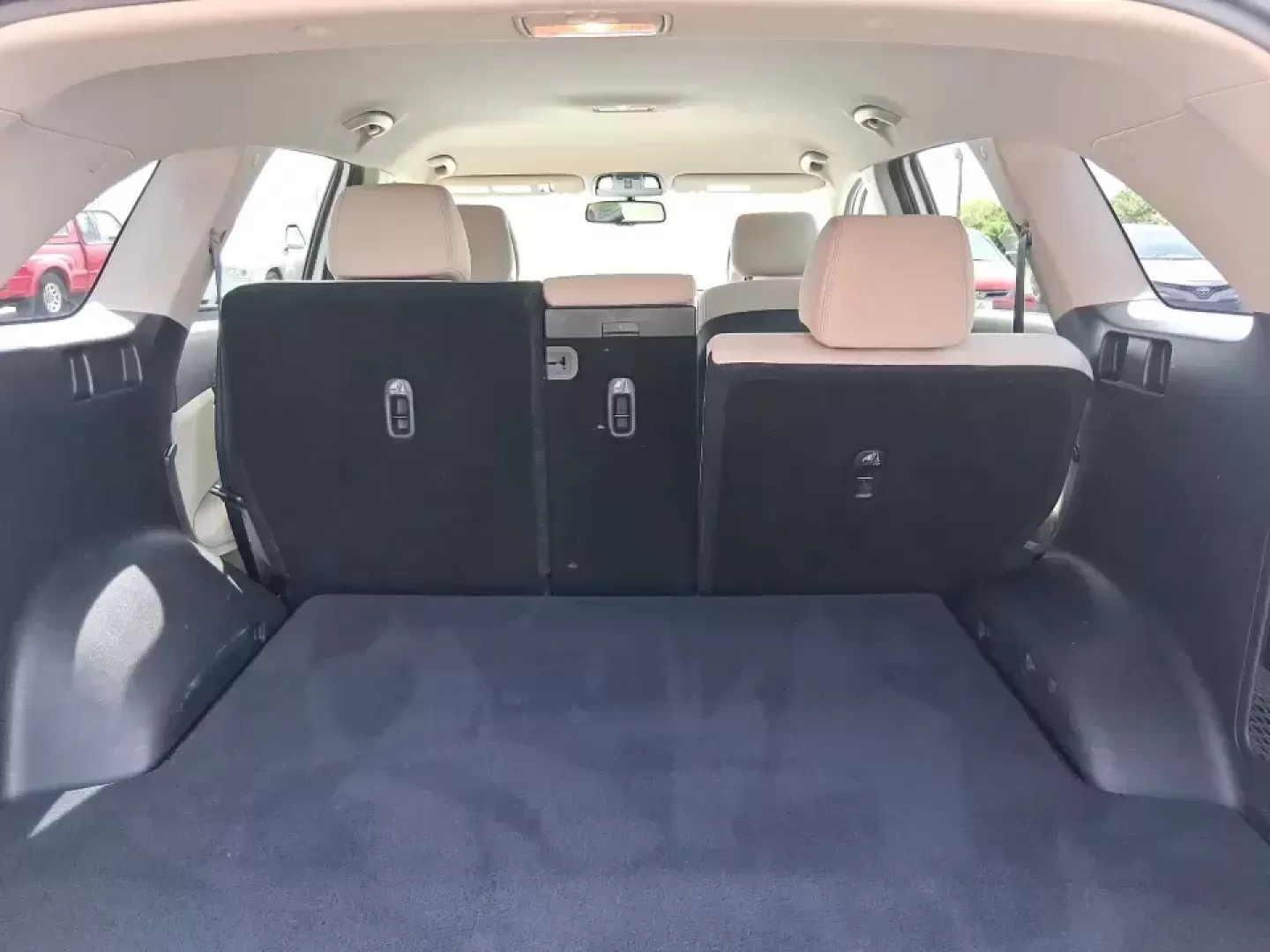 2016 Kia Sorento 2.4L LX (5XYPGDA34GG) with an 2.4L I-4 gasoline direct injection engine, 6-Speed Automatic transmission, located at 1230 East Main St, Xenia, OH, 45385, (937) 908-9800, 39.688026, -83.910172 - Ready for school drop-offs, I-75 commutes, and spontaneous weekend getaways to the Dayton area-this 2016 Kia Sorento LX is the kind of SUV that fits real life. With confident AWD capability, flexible seating, and everyday comfort, it's a smart pick for growing families, shift workers with long drive - Photo#12