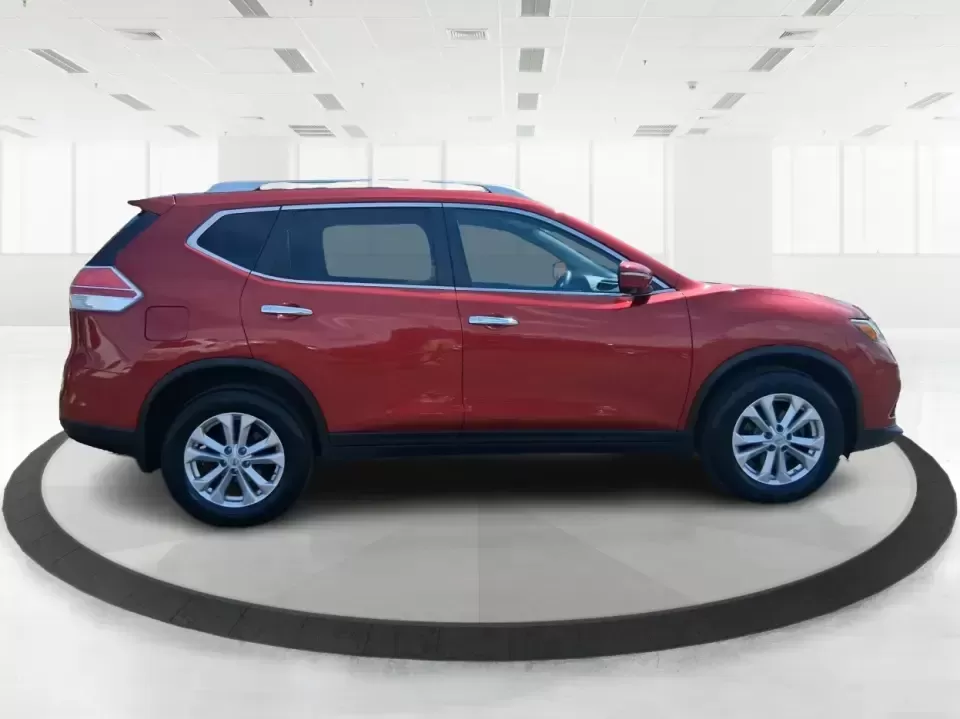 2015 Nissan Rogue SV (KNMAT2MV8FP) with an 2.5L I-4 DOHC engine, Continuously Variable Transmission transmission, located at 880 E. National Road, Vandalia, OH, 45377, (937) 908-9800, 39.891918, -84.183594 - Pack up the kids, load the cooler, and point the SUV toward your next weekend escape-this Cayenne Red 2015 Nissan Rogue SV is the kind of do-it-all crossover that fits real life in Vandalia, from school drop-offs and grocery runs to road trips up I75. With confident 4WD/AWD traction, a comfortable c - Photo#1