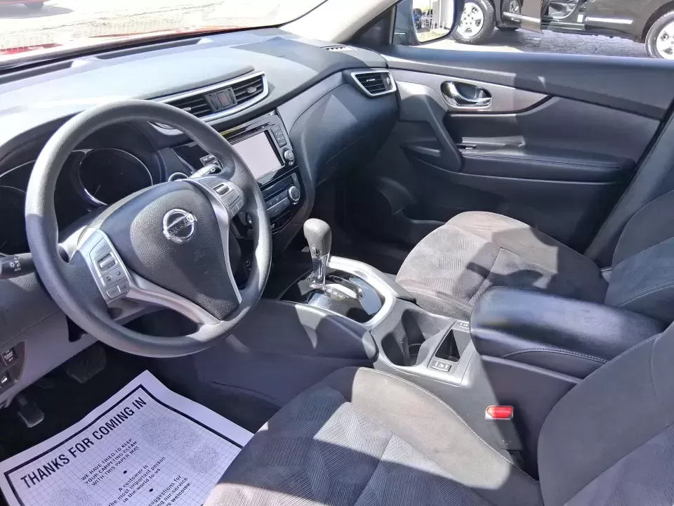 2015 Nissan Rogue SV (KNMAT2MV8FP) with an 2.5L I-4 DOHC engine, Continuously Variable Transmission transmission, located at 880 E. National Road, Vandalia, OH, 45377, (937) 908-9800, 39.891918, -84.183594 - Pack up the kids, load the cooler, and point the SUV toward your next weekend escape-this Cayenne Red 2015 Nissan Rogue SV is the kind of do-it-all crossover that fits real life in Vandalia, from school drop-offs and grocery runs to road trips up I75. With confident 4WD/AWD traction, a comfortable c - Photo#9