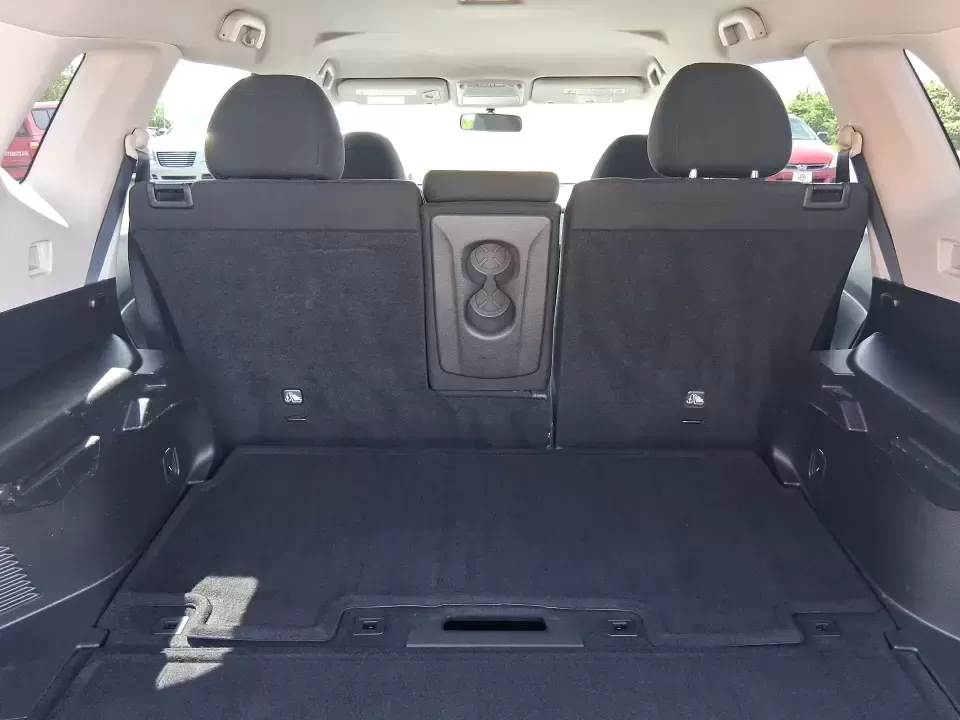 2015 Nissan Rogue SV (KNMAT2MV8FP) with an 2.5L I-4 DOHC engine, Continuously Variable Transmission transmission, located at 880 E. National Road, Vandalia, OH, 45377, (937) 908-9800, 39.891918, -84.183594 - Pack up the kids, load the cooler, and point the SUV toward your next weekend escape-this Cayenne Red 2015 Nissan Rogue SV is the kind of do-it-all crossover that fits real life in Vandalia, from school drop-offs and grocery runs to road trips up I75. With confident 4WD/AWD traction, a comfortable c - Photo#12