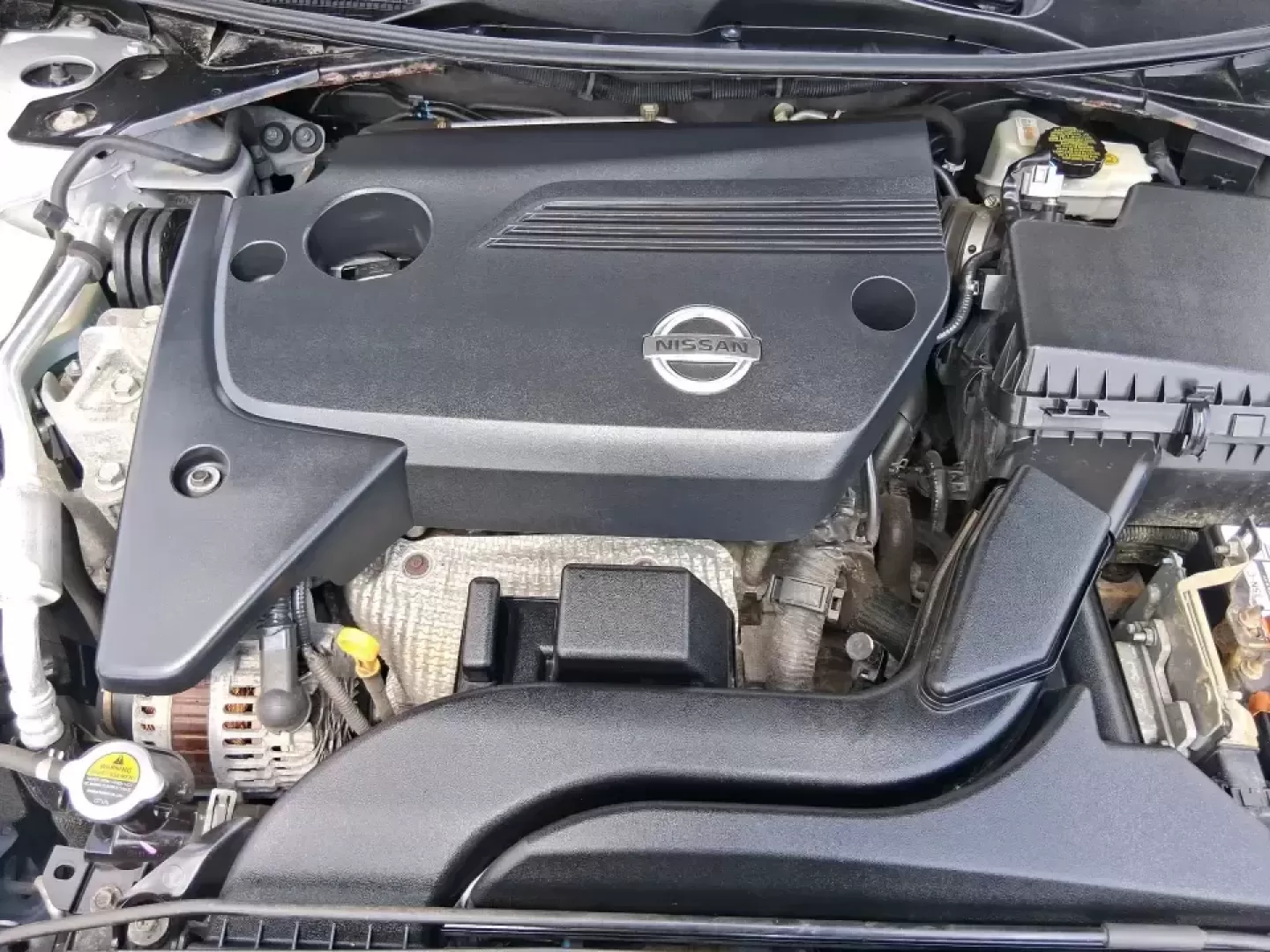 2015 Nissan Altima 2.5 SV (1N4AL3AP6FC) with an 2.5L I-4 DOHC engine, Continuously Variable Transmission transmission, located at 401 Woodman Dr, Riverside, OH, 45431, (937) 908-9800, 39.760899, -84.123421 - Picture your next week: an easy I-675 commute, a comfortable school drop-off run, and a spontaneous weekend drive to Carillon Historical Park or along the Mad River-without driving something oversized or expensive to fuel. This **2015 Nissan Altima 2.5 SV** is the kind of practical, confidence-build - Photo#11