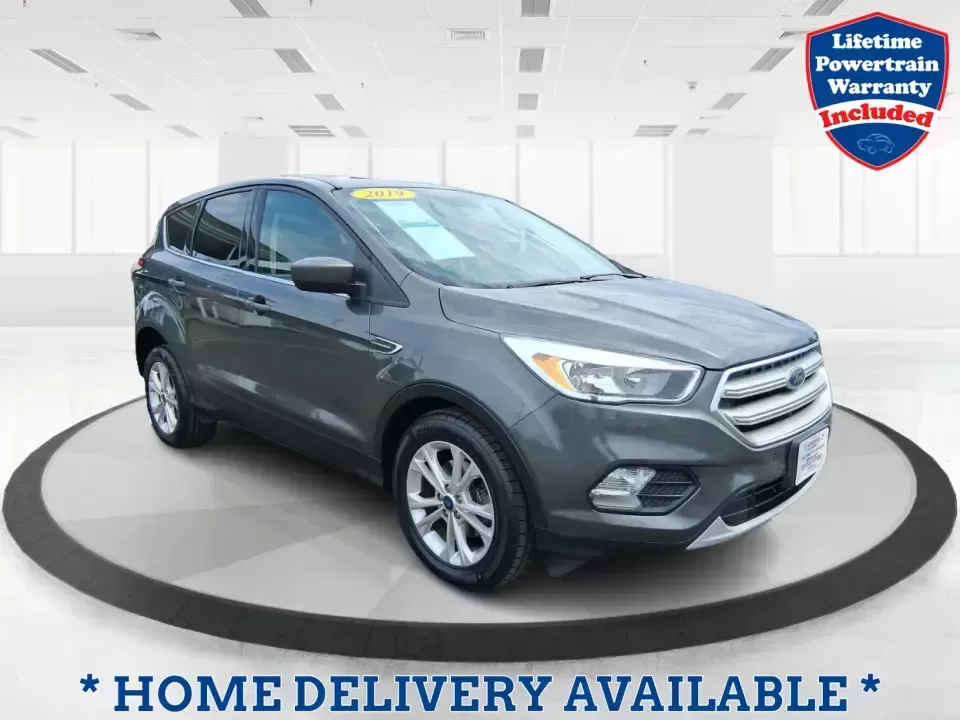 2019 Ford Escape SE (1FMCU0GD6KU) with an 1.5L L4 DOHC 16V engine, 6A transmission, located at 401 Woodman Dr, Riverside, OH, 45431, (937) 908-9800, 39.760899, -84.123421 - Weekday commutes down Woodman Dr, school drop-offs, and weekend getaways to Carillon Historical Park or a quick run up I675-this 2019 Ford Escape SE is the kind of SUV that fits real life in Riverside, Ohio. With its easy-to-park size, confident road manners, and versatile cargo space, it's a smart - Photo#0