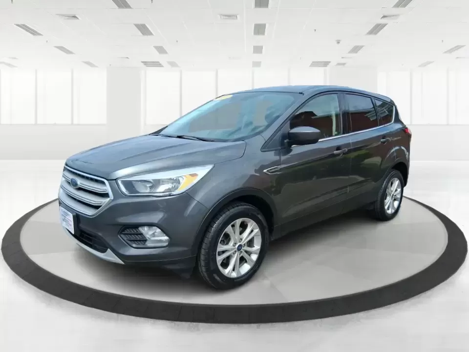 2019 Ford Escape SE (1FMCU0GD6KU) with an 1.5L L4 DOHC 16V engine, 6A transmission, located at 401 Woodman Dr, Riverside, OH, 45431, (937) 908-9800, 39.760899, -84.123421 - Weekday commutes down Woodman Dr, school drop-offs, and weekend getaways to Carillon Historical Park or a quick run up I675-this 2019 Ford Escape SE is the kind of SUV that fits real life in Riverside, Ohio. With its easy-to-park size, confident road manners, and versatile cargo space, it's a smart - Photo#8