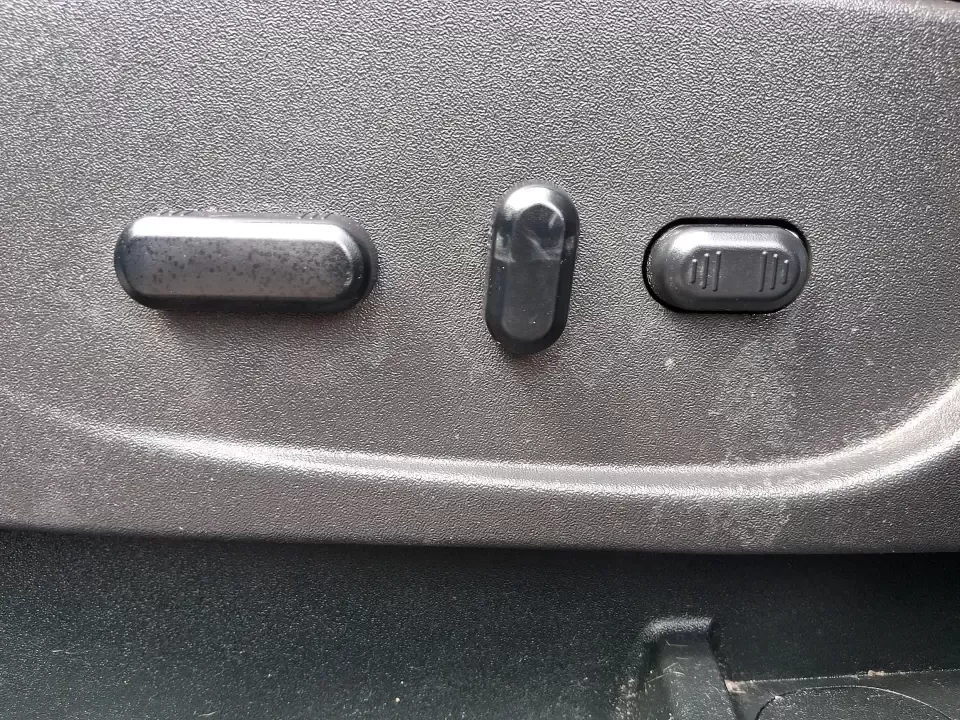 2019 Ford Escape SE (1FMCU0GD6KU) with an 1.5L L4 DOHC 16V engine, 6A transmission, located at 401 Woodman Dr, Riverside, OH, 45431, (937) 908-9800, 39.760899, -84.123421 - Weekday commutes down Woodman Dr, school drop-offs, and weekend getaways to Carillon Historical Park or a quick run up I675-this 2019 Ford Escape SE is the kind of SUV that fits real life in Riverside, Ohio. With its easy-to-park size, confident road manners, and versatile cargo space, it's a smart - Photo#18