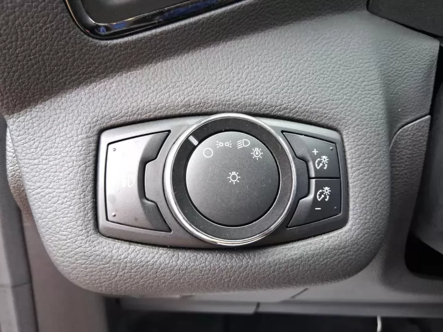 2014 Ford Escape Titanium (1FMCU9J99EU) with an 2.0L L4 DOHC 16V engine, 6-Speed Automatic transmission, located at 1099 N County Rd 25A , Troy, OH, 45373, (937) 908-9800, 40.057079, -84.212883 - Need one SUV that can handle an Ohio winter commute, school drop-offs, and a spontaneous weekend road trip to Hocking Hills without feeling like a compromise? This 2014 Ford Escape Titanium 4WD in sleek Tuxedo Black is built for real life in Troy-comfortable for long drives, confident in bad weather - Photo#17