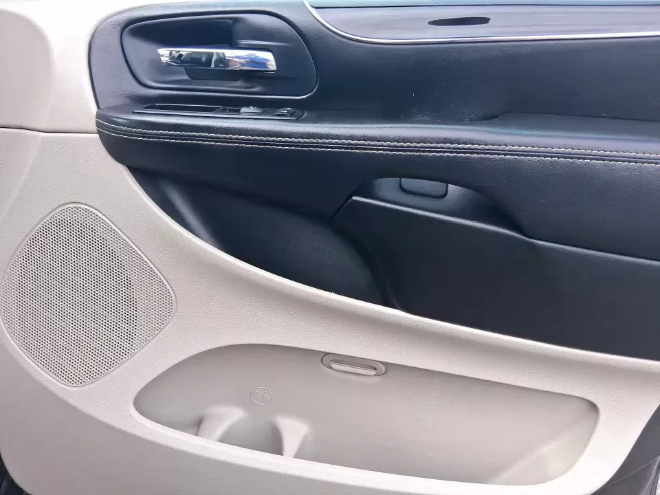 2014 Dodge Grand Caravan SXT 30th Anniversary (2C4RDGCGXER) with an 3.6L V-6 DOHC engine, 6-Speed Automatic transmission, located at 1951 S Dayton Lakeview Rd., New Carlisle, OH, 45344, (937) 908-9800, 39.890999, -84.050255 - Load up the kids, the coolers, and the weekend plans-this 2014 Dodge Grand Caravan SXT 30th Anniversary is built for real life in Ohio, whether you're handling school drop-offs, commuting down I70, or taking a road trip to the National Museum of the U.S. Air Force in nearby Dayton. With three rows a - Photo#20